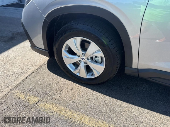 2023 Subaru Ascent Premium z VIN 4S4WMAAD2P3401303, wystawiony jako IAAI lot #42836533 z przebiegiem 30 589 mil mil oraz . Historia ofert i sprzedaży dostępna na DreamBid. Obrazek 16.