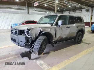 2024 Toyota Land Cruiser z VIN JTEABFAJ7RK016959, wystawiony jako Copart lot #53677325 z przebiegiem 9229 mil mil oraz Szkoda całkowita • Salvage title. Historia ofert i sprzedaży dostępna na DreamBid. Obrazek 1.