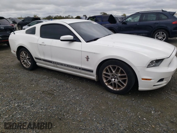 2013 Ford Mustang V6 with VIN 1ZVBP8AM3D5271855, listed as a Copart auction lot 50033585 with 140,675 mi miles and Salvage Title. Bid and sale history available at carsss.com. Image 4.