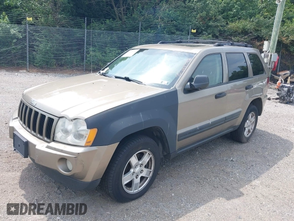 2005 Jeep Grand Cherokee Laredo с VIN 1J4HR48N95C702088, выставлен на аукционе IAAI как лот 42618348 с пробегом Не указан миль и . История ставок и продаж доступна на DreamBid. Изображение 2.