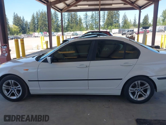 2004 BMW 3 Series 325i with VIN WBAET37424NJ46445, listed as a IAAI auction lot 42174494 with 232,801 mi miles and . Bid and sale history available at DreamBid. Image 14.