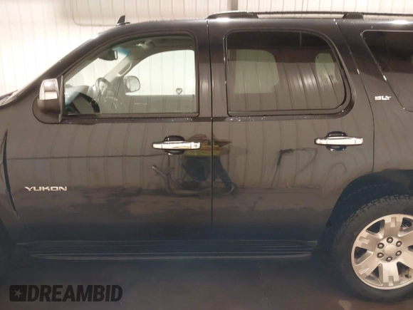2011 GMC Yukon SLT with VIN 1GKS2CE04BR145686, listed as a IAAI auction lot 41909122 with 105,574 mi miles and . Bid and sale history available at DreamBid. Image 15.