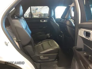2020 Ford Explorer ST with VIN 1FM5K8GC5LGA62211, listed as a IAAI auction lot 41031980 with 94,624 mi miles. Bid and sale history available at carsss.com. Image 8.