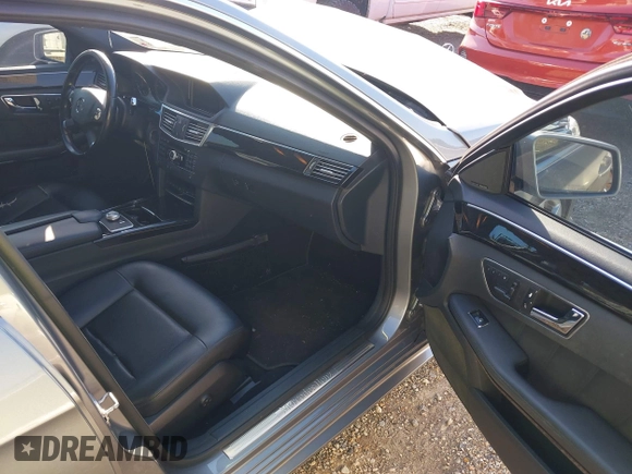 2010 Mercedes-Benz E 350 Luxury with VIN WDDHF5GBXAA212461, listed as a IAAI auction lot 38319022 with 221,222 mi miles and . Bid and sale history available at DreamBid. Image 5.