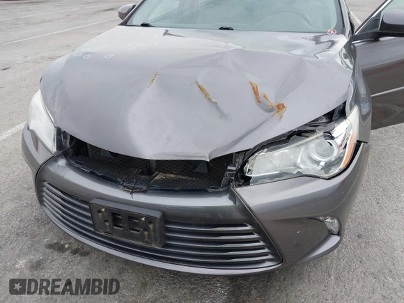 2015 Toyota Camry XLE with VIN 4T4BF1FK5FR483736, listed as a IAAI auction lot 41933106 with 104,468 mi miles. Bid and sale history available at carsss.com. Image 6.
