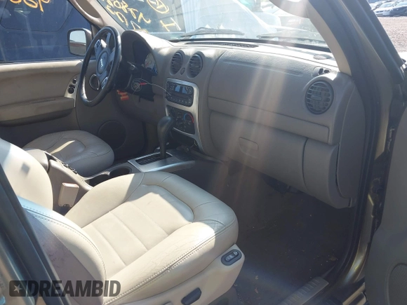 2003 Jeep Liberty Limited with VIN 1J4GL58K33W584981, listed as a IAAI auction lot 42808780 with 137,710 mi miles and . Bid and sale history available at DreamBid. Image 5.
