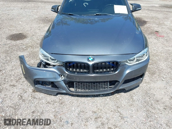 2018 BMW 3 Series 340i z VIN WBA8B3G57JNU36801, wystawiony jako IAAI lot #42524722 z przebiegiem 63 787 mil mil oraz . Historia ofert i sprzedaży dostępna na DreamBid. Obrazek 6.