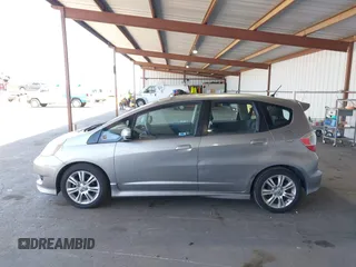 2010 Honda Fit Sport with VIN JHMGE8H4XAC021913, listed as a IAAI auction lot 42607154 with 193,529 mi miles and . Bid and sale history available at DreamBid. Image 14.