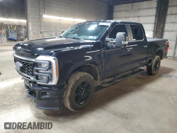 2023 Ford F-250 XL with VIN 1FT8W2BA0PEC08122, listed as a Copart auction lot 48153285 with 18,904 mi miles and Salvage title. Bid and sale history available at DreamBid. Image 1.