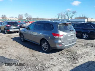 2016 Nissan Pathfinder S with VIN 5N1AR2MM1GC637454, listed as a IAAI auction lot 41640789 with 133,016 mi miles. Bid and sale history available at carsss.com. Image 3.