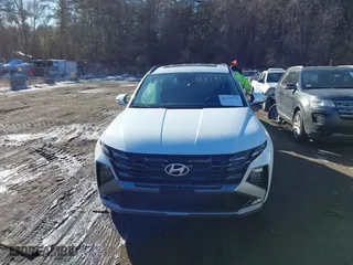 2025 Hyundai Tucson SEL Convenience with VIN 5NMJCCDE2SH480788, listed as a IAAI auction lot 41429972 with 826 mi miles. Bid and sale history available at carsss.com. Image 12.