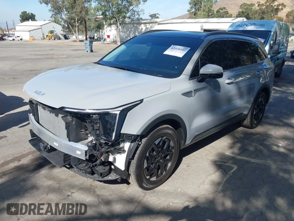2025 Kia Sorento S z VIN 5XYRL4JC4SG324838, wystawiony jako IAAI lot #42328103 z przebiegiem 9 253 mil mil oraz . Historia ofert i sprzedaży dostępna na DreamBid. Obrazek 19.