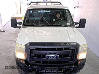 2013 Ford F-250 XL with VIN 1FT7X2B65DEB05150, listed as a IAAI auction lot 42832842 with 271,344 mi miles and . Bid and sale history available at DreamBid. Image 4.