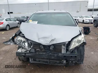 2017 Toyota Sienna XLE Auto Access Seat with VIN 5TDYZ3DC8HS789165, listed as a IAAI auction lot 41290603 with 57,682 mi miles and . Bid and sale history available at DreamBid. Image 12.