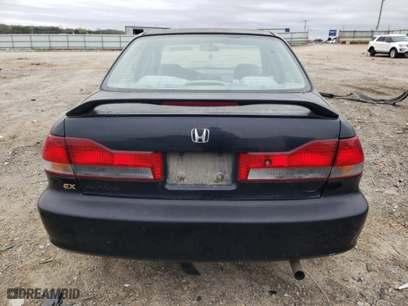 2002 Honda Accord Sdn SE with VIN 1HGCG668X2A108374, listed as a Copart auction lot 51252255 with 182,610 mi miles and Clean Title. Bid and sale history available at carsss.com. Image 6.