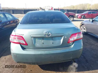 2011 Toyota Camry LE with VIN 4T1BF3EK0BU730405, listed as a IAAI auction lot 41976315 with 250,734 mi miles. Bid and sale history available at carsss.com. Image 16.