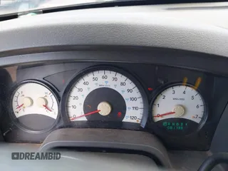 2005 Dodge Dakota ST z VIN 1D7HW28N25S139898, wystawiony jako IAAI lot #42358982 z przebiegiem 81 139 mil mil oraz . Historia ofert i sprzedaży dostępna na DreamBid. Obrazek 7.