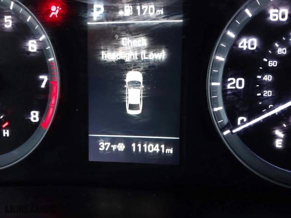 2019 Hyundai Sonata Sport with VIN 5NPE34AF2KH809108, listed as a IAAI auction lot 41476719 with 111,041 mi miles. Bid and sale history available at carsss.com. Image 15.