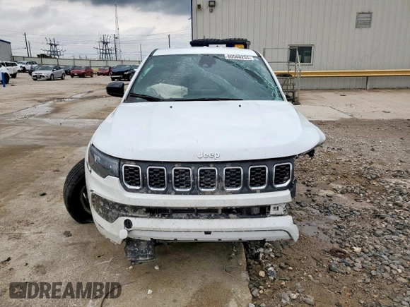 2024 Jeep Compass Sport with VIN 3C4NJDAN2RT114666, listed as a Copart auction lot 60560255 with 28,366 mi miles and Salvage title. Bid and sale history available at DreamBid. Image 5.