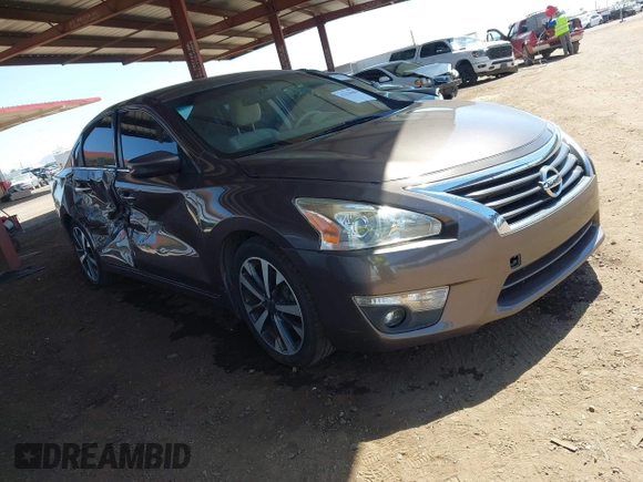2015 Nissan Altima SL z VIN 1N4AL3AP0FC233740, wystawiony jako IAAI lot #42239684 z przebiegiem 111 970 mil mil oraz . Historia ofert i sprzedaży dostępna na DreamBid. Obrazek 1.