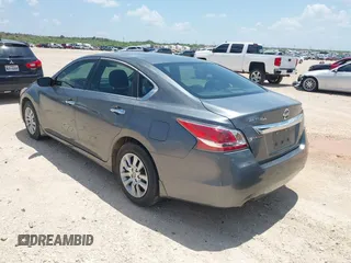 2015 Nissan Altima S z VIN 1N4AL3AP7FN406366, wystawiony jako IAAI lot #42503152 z przebiegiem 204 870 mil mil oraz . Historia ofert i sprzedaży dostępna na DreamBid. Obrazek 3.