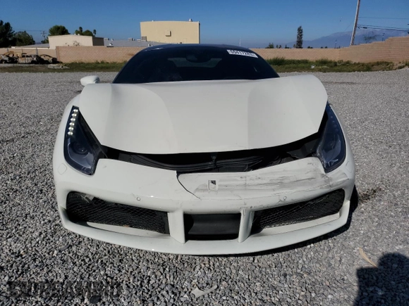 2018 Ferrari 488 z VIN ZFF79ALA5J0232045, wystawiony jako Copart lot #69417283 z przebiegiem 26 053 mil mil oraz . Historia ofert i sprzedaży dostępna na DreamBid. Obrazek 5.