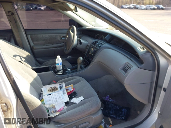 2001 Toyota Avalon XL with VIN 4T1BF28B01U128379, listed as a IAAI auction lot 41858432 with Not Provided miles and . Bid and sale history available at DreamBid. Image 5.