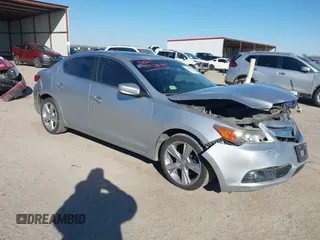 2014 Acura ILX Tech Pkg with VIN 19VDE1F72EE004913, listed as a IAAI auction lot 41421099 with 101,895 mi miles. Bid and sale history available at carsss.com. Image 1.