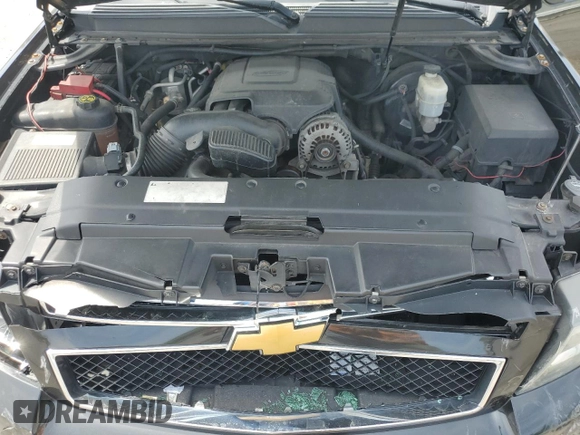 2012 Chevrolet Suburban LT with VIN 1GNSKJE77CR298049, listed as a Copart auction lot 61171865 with 247,737 mi miles and Salvage title. Bid and sale history available at DreamBid. Image 12.