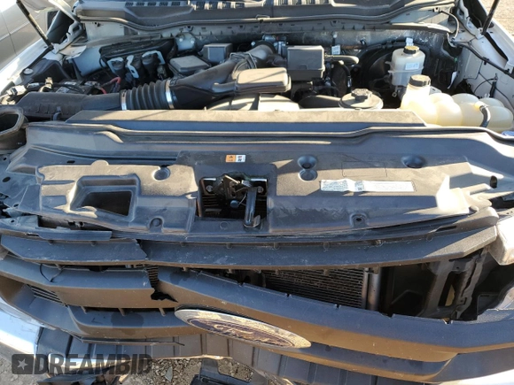 2022 Ford F-250 XL with VIN 1FT7W2A66NEC69593, listed as a Copart auction lot 76672294 with 92,427 mi miles and Salvage title. Bid and sale history available at DreamBid. Image 13.