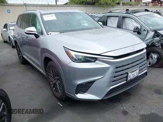 2024 Lexus TX 350 with VIN 5TDAAAB6XRS011333, listed as a IAAI auction lot 42293966 with 19,146 mi miles and . Bid and sale history available at DreamBid. Image 1.