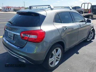 2016 Mercedes-Benz GLA 250 z VIN WDCTG4EB4GJ205894, wystawiony jako IAAI lot #42220581 z przebiegiem 82 316 mil mil oraz . Historia ofert i sprzedaży dostępna na DreamBid. Obrazek 4.