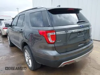 2017 Ford Explorer XLT with VIN 1FM5K7D88HGD35479, listed as a IAAI auction lot 41672936 with 76,414 mi miles and . Bid and sale history available at DreamBid. Image 3.