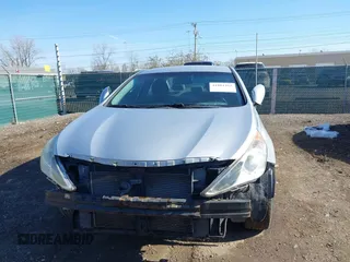 2011 Hyundai Sonata GLS with VIN 5NPEB4AC7BH256366, listed as a IAAI auction lot 41881465 with 184,161 mi miles and . Bid and sale history available at carsss.com. Image 12.