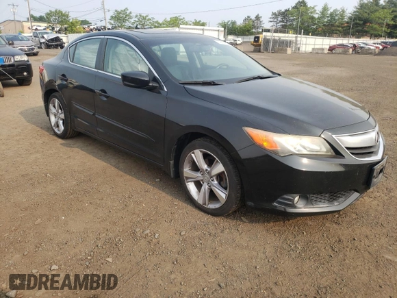 2013 Acura ILX Technology with VIN 19VDE1F7XDE010201, listed as a Copart auction lot 59670845 with 132,139 mi miles and Salvage title. Bid and sale history available at DreamBid. Image 4.