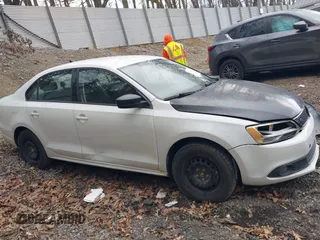 2015 Volkswagen Jetta SE с VIN 3VWD17AJ8FM335279, выставлен на аукционе IAAI как лот 42037495 с пробегом 106 893 миль миль и . История ставок и продаж доступна на DreamBid. Изображение 13.