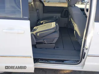 2010 Dodge Grand Caravan SXT with VIN 2D4RN5DX8AR239352, listed as a IAAI auction lot 41773487 with 86,084 mi miles and . Bid and sale history available at DreamBid. Image 8.