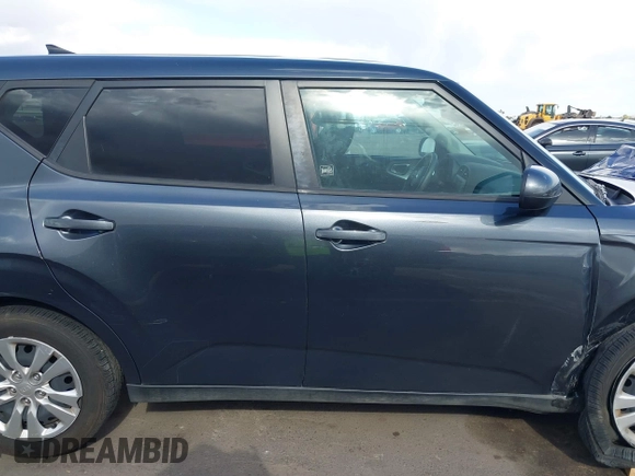 2020 Kia Soul LX with VIN KNDJ23AU7L7107950, listed as a IAAI auction lot 41963472 with 63,786 mi miles. Bid and sale history available at carsss.com. Image 13.