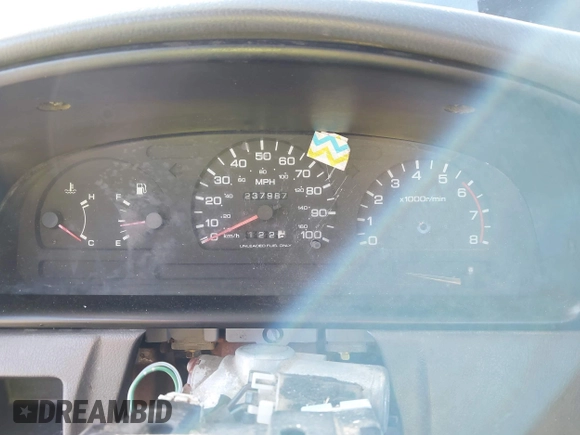 1997 Nissan Frontier XE z VIN 1N6SD11S4VC423962, wystawiony jako IAAI lot #41464320 z przebiegiem 237 987 mil mil oraz . Historia ofert i sprzedaży dostępna na DreamBid. Obrazek 7.