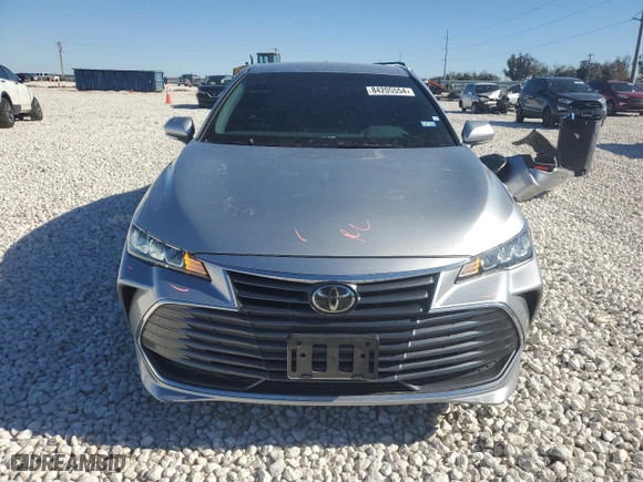 2022 Toyota Avalon XLE with VIN 4T1JZ1FB9NU082055, listed as a Copart auction lot 84205554 with 57,244 mi miles and Salvage Title. Bid and sale history available at carsss.com. Image 5.