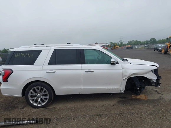 2019 Ford Expedition Platinum with VIN 1FMJU1MT1KEA68098, listed as a IAAI auction lot 42594143 with 116,813 mi miles and . Bid and sale history available at DreamBid. Image 14.