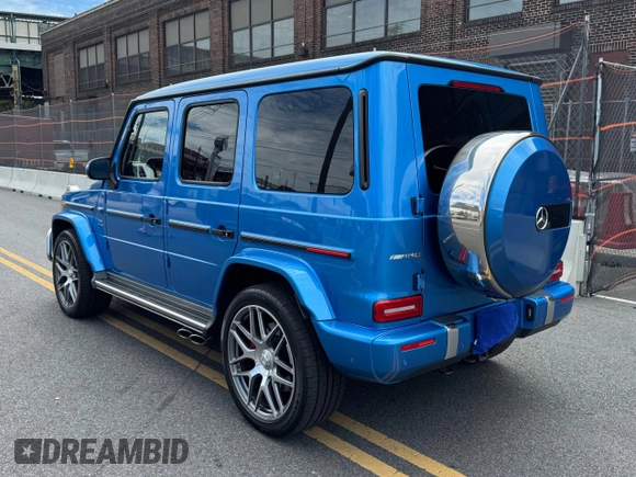 2022 Mercedes-Benz G 63 AMG z VIN W1NYC7HJ1NX437545, wystawiony jako Copart lot #66024305 z przebiegiem 9 650 mil mil oraz Czysty tytuł • Clean title. Historia ofert i sprzedaży dostępna na DreamBid. Obrazek 3.