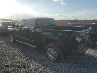 2017 GMC Sierra 2500HD Denali z VIN 1GT12UEY6HF232938, wystawiony jako Copart lot #49150515 z przebiegiem 116 949 mil mil oraz Szkoda całkowita • Salvage title. Historia ofert i sprzedaży dostępna na DreamBid. Obrazek 2.