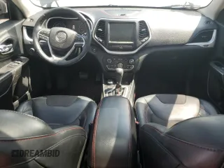 2015 Jeep Cherokee Trailhawk z VIN 1C4PJMBS2FW610618, wystawiony jako Copart lot #52243625 z przebiegiem 136 234 mil mil oraz Szkoda całkowita • Salvage title. Historia ofert i sprzedaży dostępna na DreamBid. Obrazek 8.