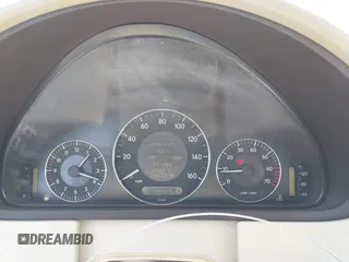 2004 Mercedes-Benz CLK 320 z VIN WDBTK65G84T033363, wystawiony jako IAAI lot #42279646 z przebiegiem 97 431 mil mil oraz . Historia ofert i sprzedaży dostępna na DreamBid. Obrazek 7.