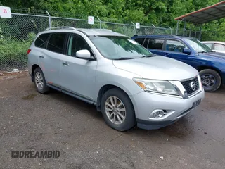 2015 Nissan Pathfinder SL z VIN 5N1AR2MM3FC636742, wystawiony jako IAAI lot #42335011 z przebiegiem 168 539 mil mil oraz . Historia ofert i sprzedaży dostępna na DreamBid. Obrazek 1.