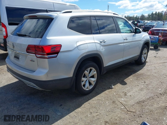 2018 Volkswagen Atlas SE with VIN 1V2LR2CA7JC524893, listed as a IAAI auction lot 41876288 with 153,758 mi miles and . Bid and sale history available at DreamBid. Image 4.