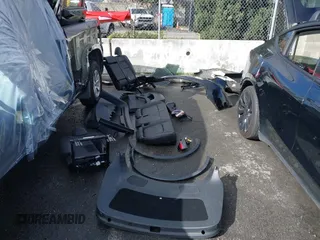2022 Tesla Model Y Performance z VIN 7SAYGDEF9NF532880, wystawiony jako IAAI lot #41583671 z przebiegiem 38 057 mil mil oraz . Historia ofert i sprzedaży dostępna na DreamBid. Obrazek 12.