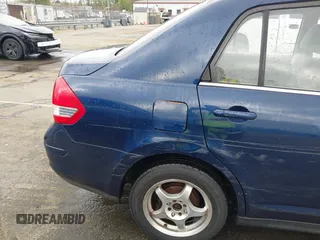 2007 Nissan Versa 1.8 SL with VIN 3N1BC11E67L420474, listed as a IAAI auction lot 41887735 with 199,094 mi miles. Bid and sale history available at carsss.com. Image 18.