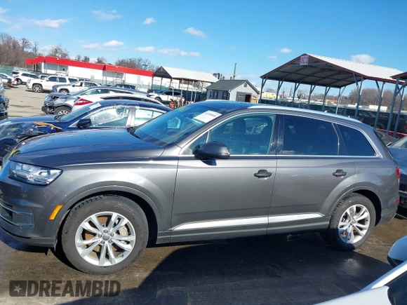 2019 Audi Q7 Premium Plus z VIN WA1LAAF75KD009898, wystawiony jako IAAI lot #41440668 z przebiegiem 56 525 mil mil oraz . Historia ofert i sprzedaży dostępna na DreamBid. Obrazek 14.